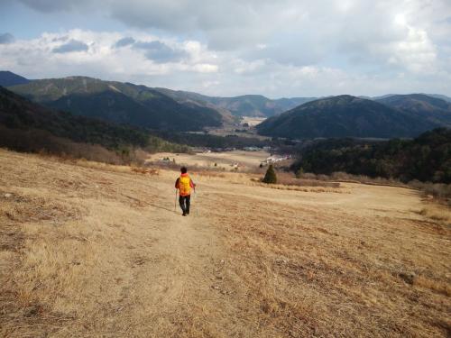 このゲレンデ歩きがなんかこたえる