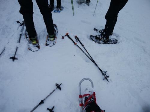 ここからスノーシューorわかんにはきかえる