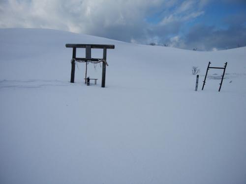 八合目のお虎が池の鳥居きてなかったので帰りに立ち寄ってみた