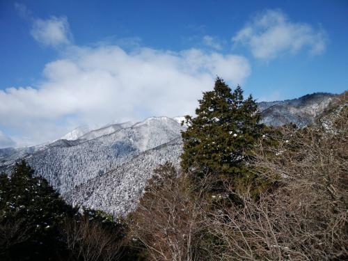 竜ヶ岳は雲の中だけど、この天気がもってくれればよかった