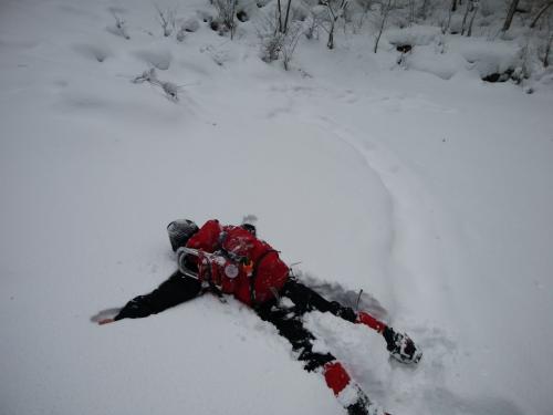 前回はダイブする余裕がなかったけど、今回はここでダイブ。冷たいけど気持ちよかった～♪
