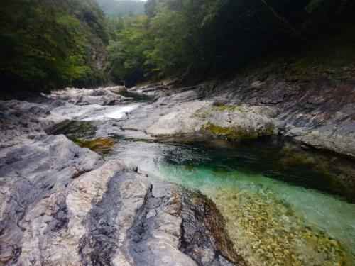 進んでいきます