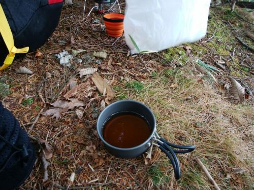 ひでぶーさんから紅茶をいただきました。ありがとうございました。風がビュービュー吹いてたのでかなり温まりました。感謝m_ _m