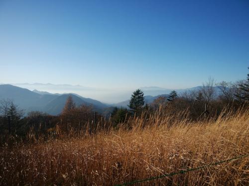 展望広場から今日も南アルプスと八ヶ岳が一望のもと