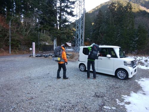 ここに駐車してスタートします