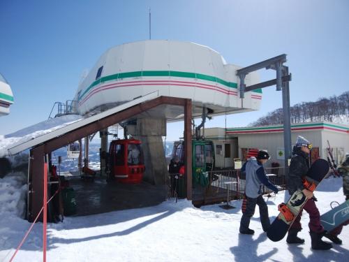 ゴンドラでリフトトップまであがってきました