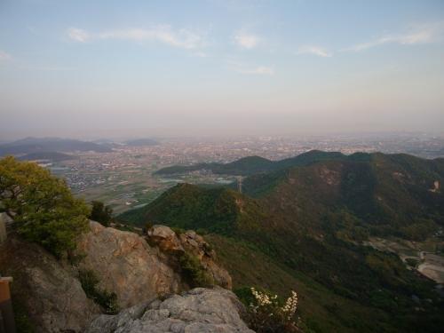 加古川方面も霞があり、明石海峡大橋は見えなかった