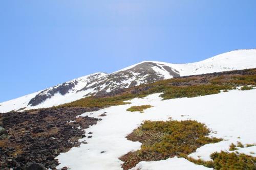 素晴らしい山肌。これから向かう剣ヶ峰が見えた