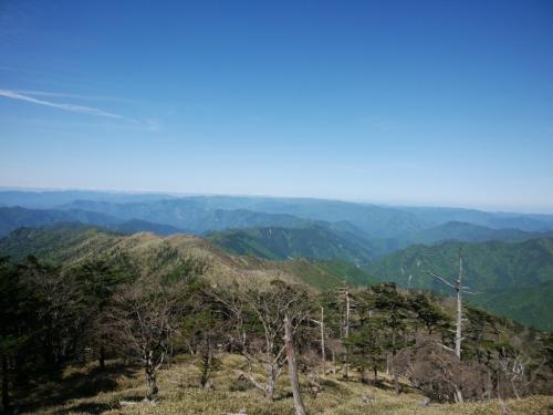 釈迦ヶ岳への登り途中で見える眺望