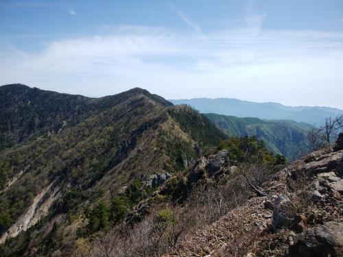 この稜線をいくのか