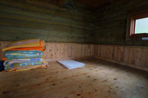 小屋にもどり昼食をとる。相変わらず綺麗な小屋だった。今度はここで宿泊するのもいいかも