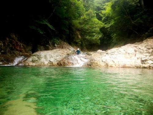 田村君もスライダー。そこあまり滑らないんじゃぁ！？