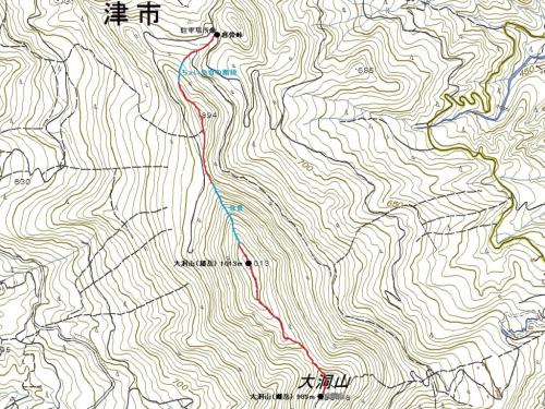 大洞山の大きな地図でみてみると、最初のちょい急登の階段（青線）部分のところだろう。でも問題は次の雄岳直下の急登（青線）がキツそうだ